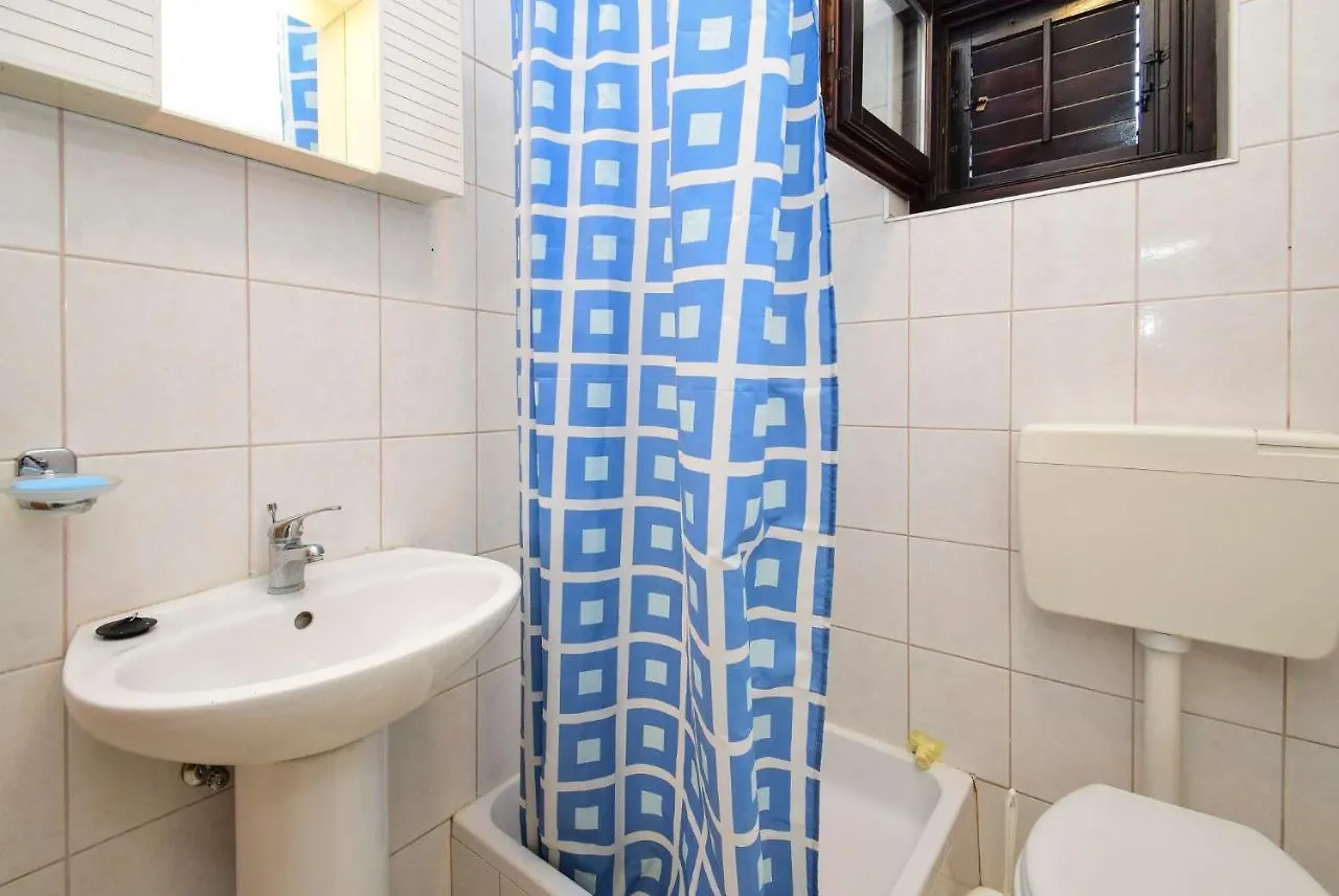 Apartments Marko 527 Drage