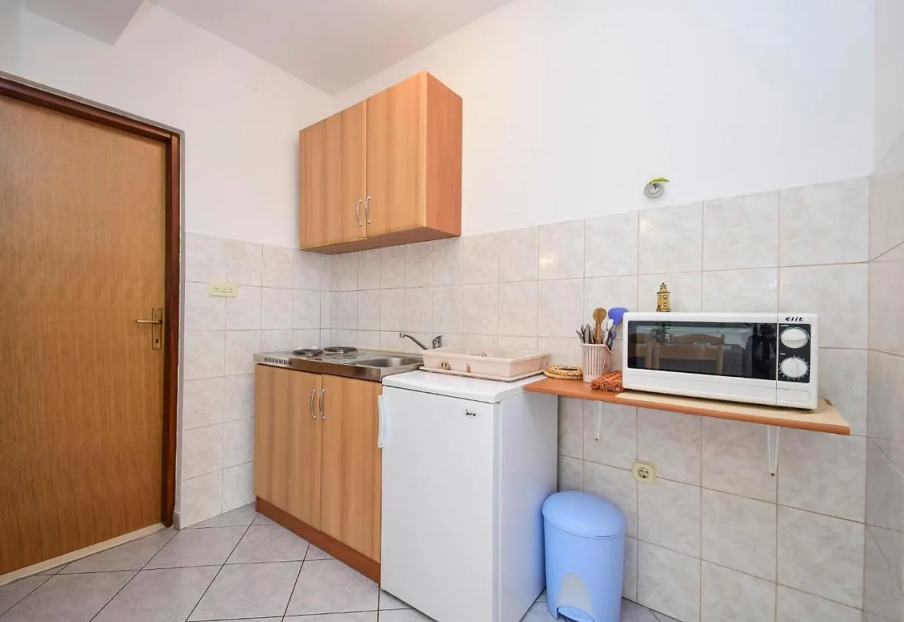 Apartments Marko 527 Drage 3*,  Hırvatistan